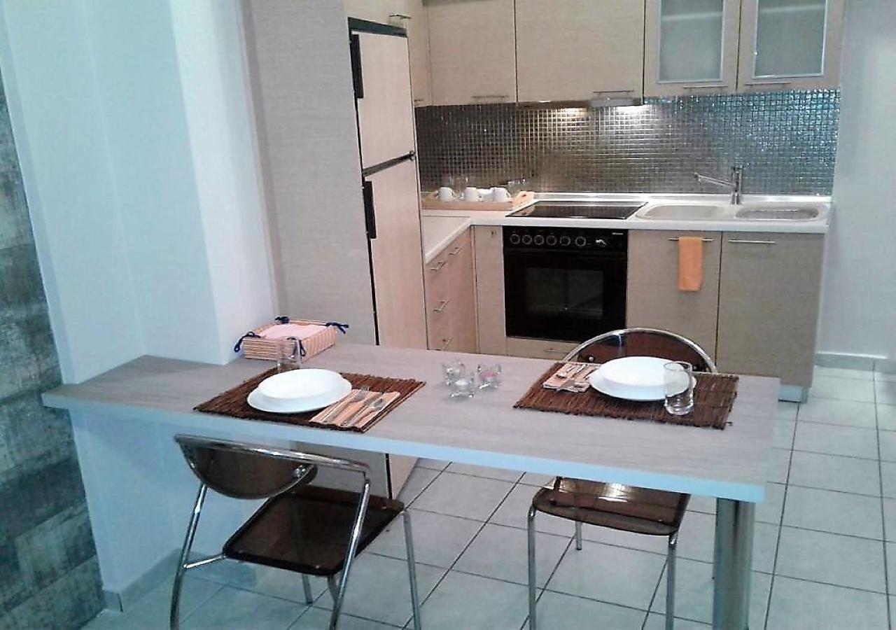Lilac Studio Apartment Кавала Екстериор снимка