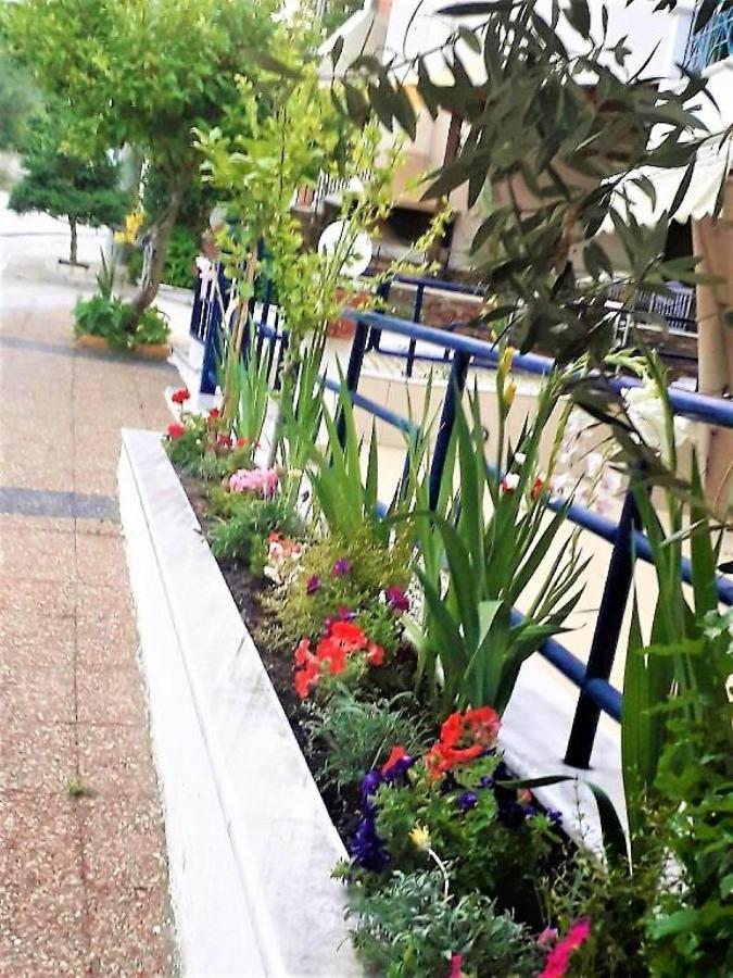 Lilac Studio Apartment Кавала Екстериор снимка
