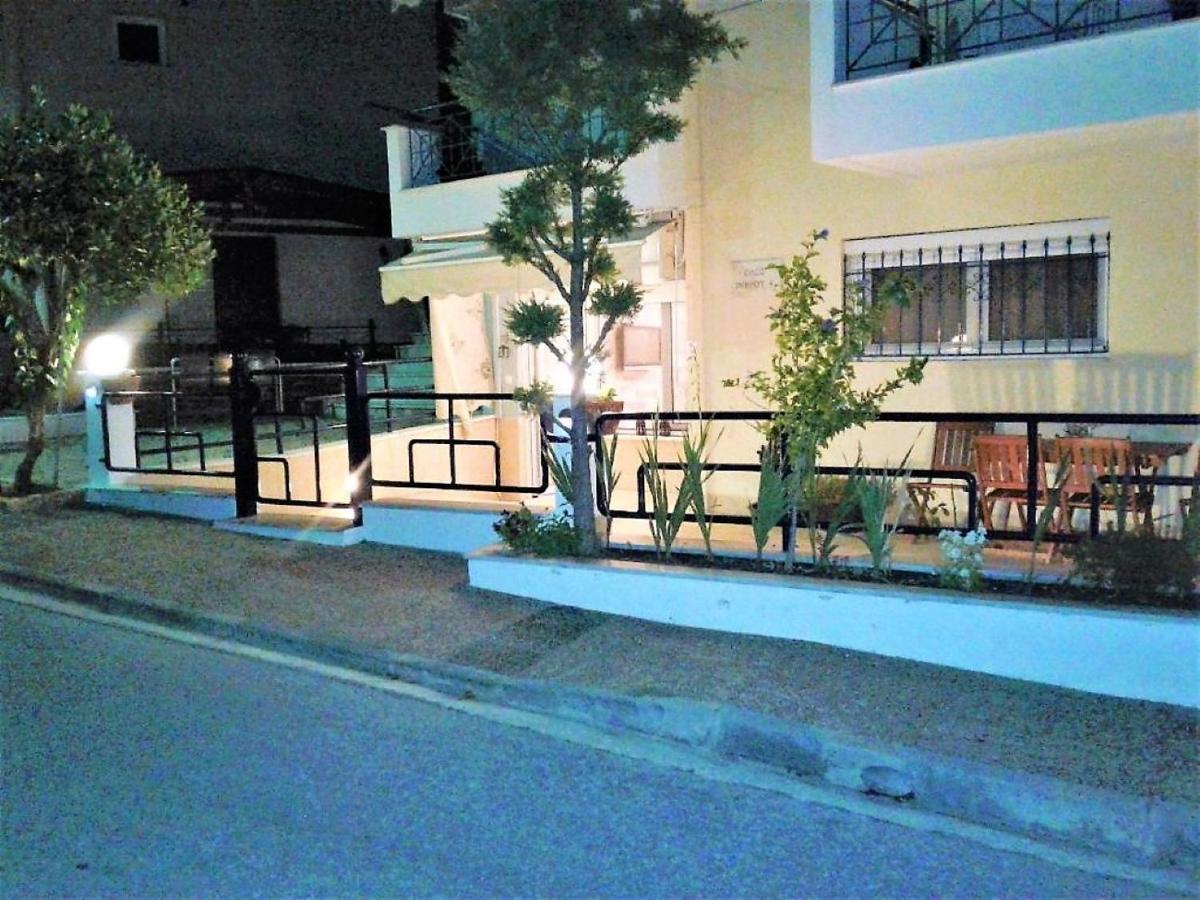 Lilac Studio Apartment Кавала Екстериор снимка