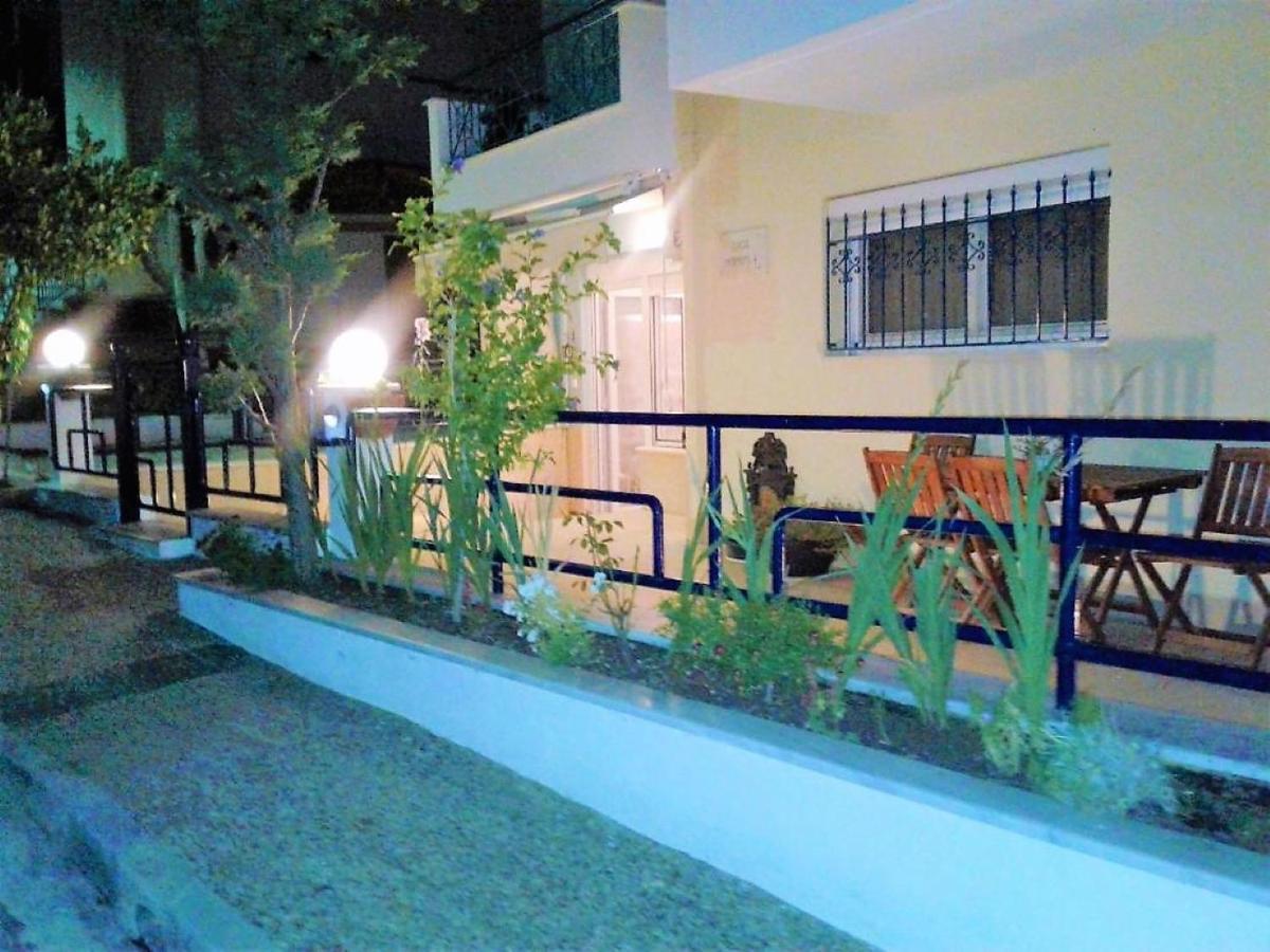 Lilac Studio Apartment Кавала Екстериор снимка