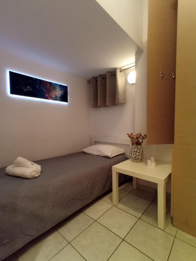 Lilac Studio Apartment Кавала Екстериор снимка