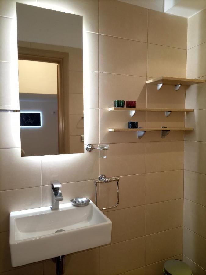 Lilac Studio Apartment Кавала Екстериор снимка